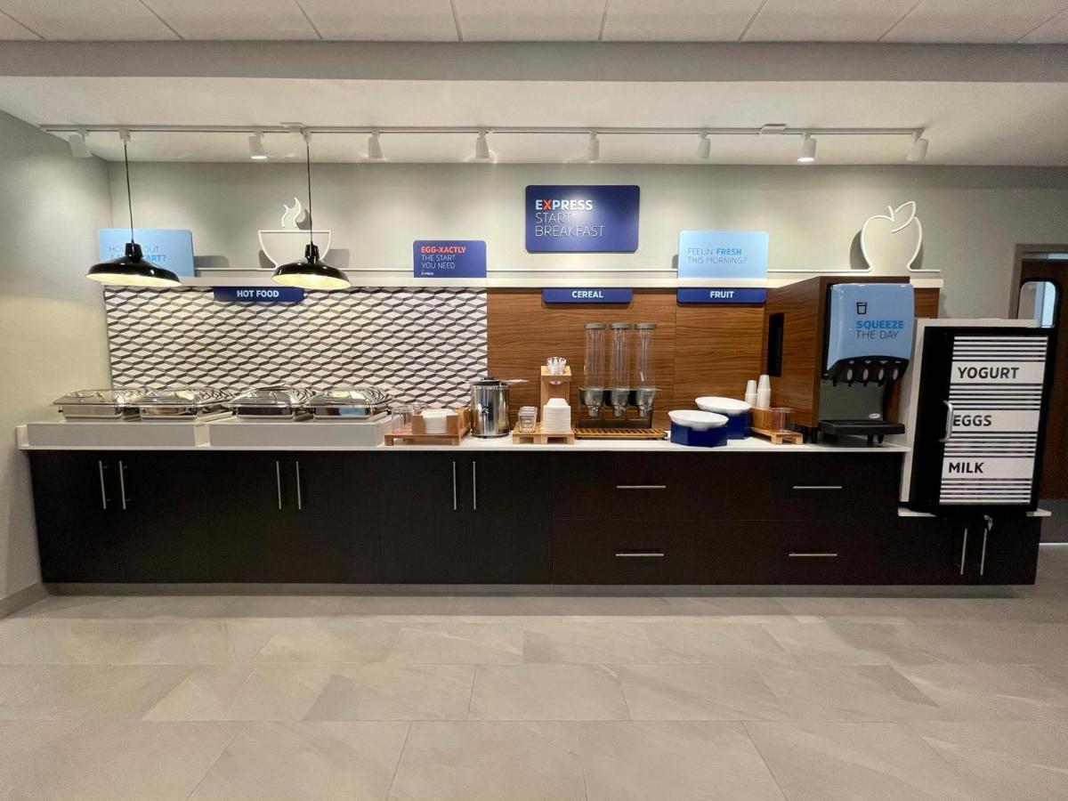 Holiday Inn Express & Suites - Ft. Smith - Airport By Ihg Fort Smith Buitenkant foto