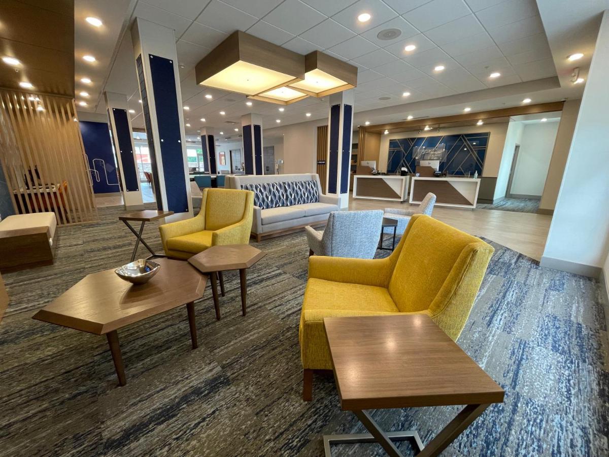 Holiday Inn Express & Suites - Ft. Smith - Airport By Ihg Fort Smith Buitenkant foto