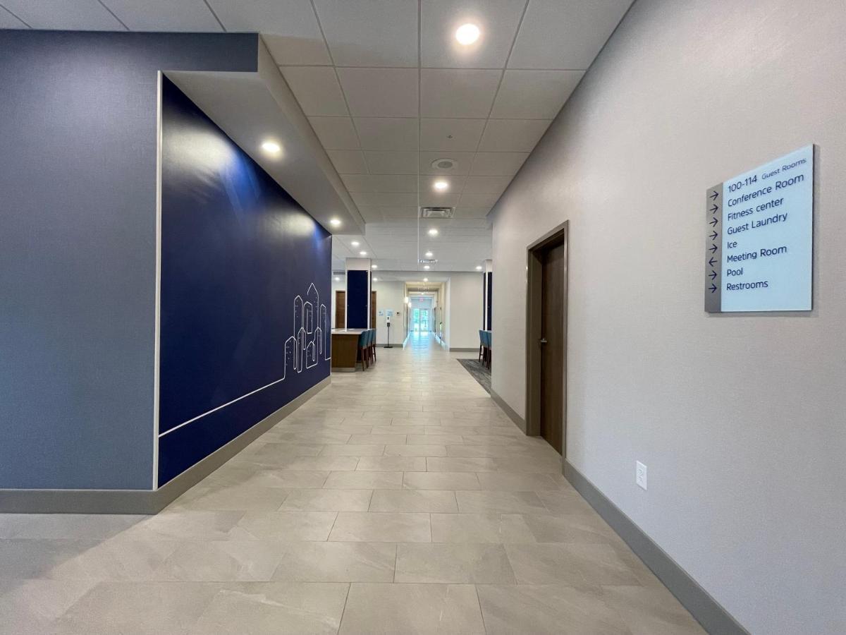 Holiday Inn Express & Suites - Ft. Smith - Airport By Ihg Fort Smith Buitenkant foto