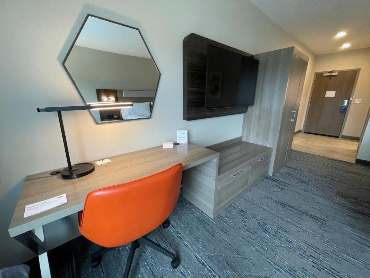 Holiday Inn Express & Suites - Ft. Smith - Airport By Ihg Fort Smith Buitenkant foto
