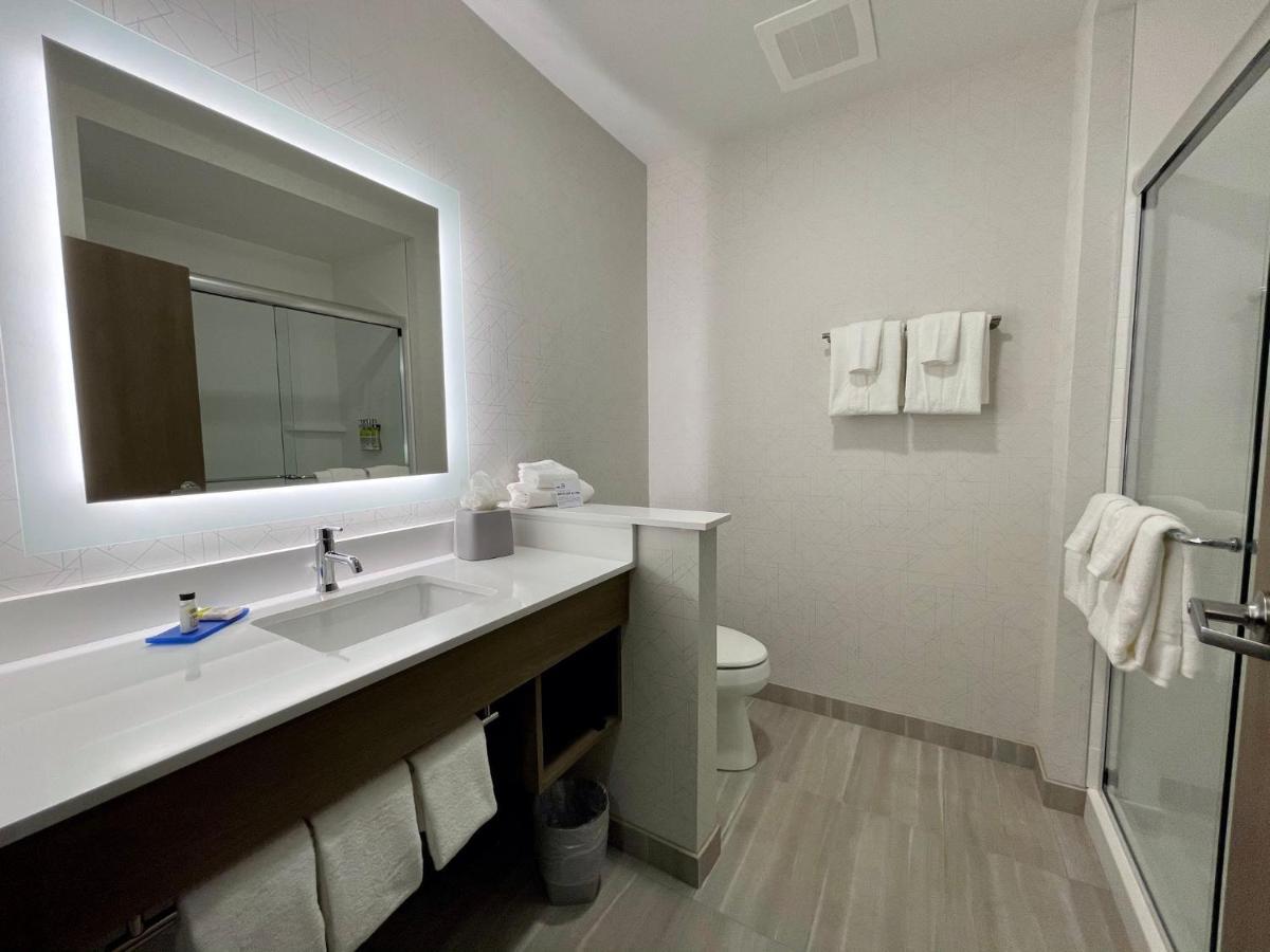Holiday Inn Express & Suites - Ft. Smith - Airport By Ihg Fort Smith Buitenkant foto